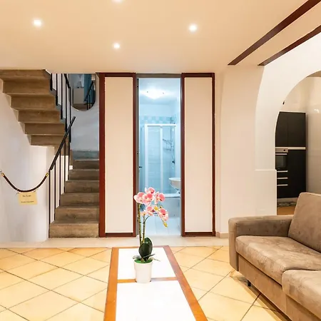 Palazzo Barone Apartment