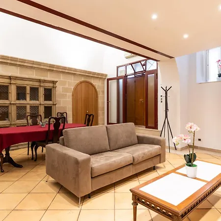 Palazzo Barone Apartment