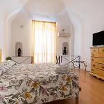 Palazzo Barone Apartament *