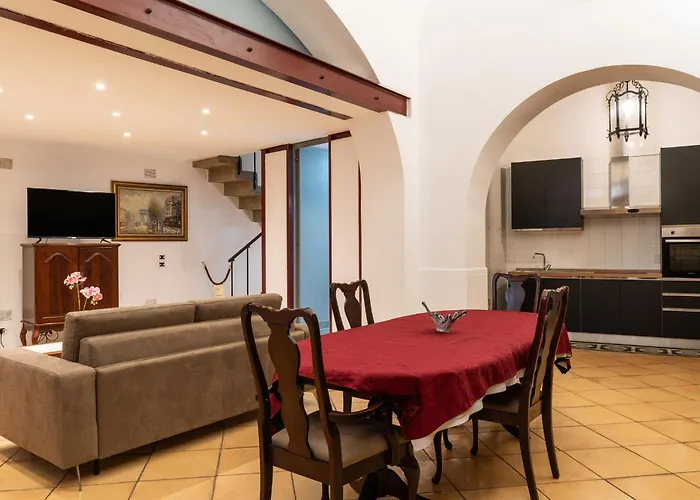 Palazzo Barone Apartment Bari